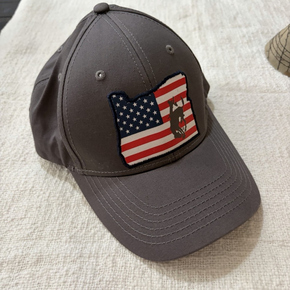 Pendleton‎ Whisky Let’er Buck Oregon Flag Gray Adjustable Strapback Hat Mens